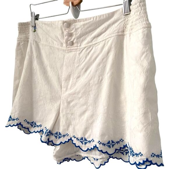 NWT Maeve White Shorts with Blue Embroidery Scallop-Hem Bloomer Shorts in XL - Picture 4 of 10